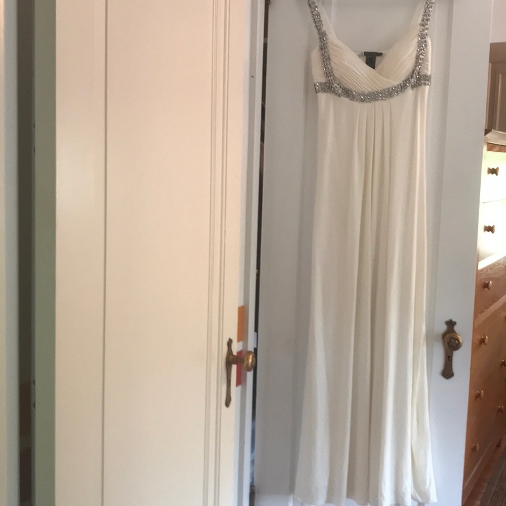 JS Boutique Formal Gown